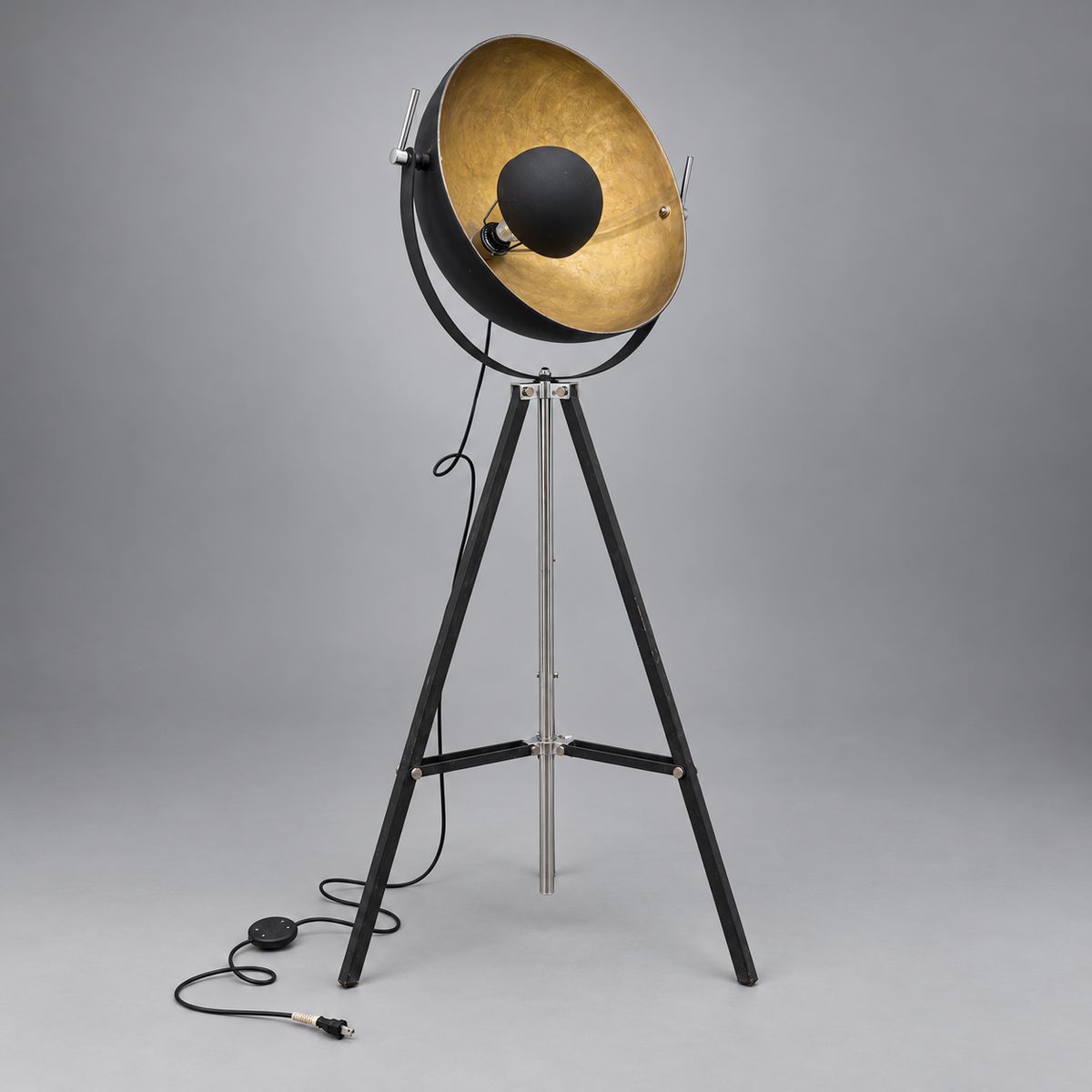 Industrial Tripod Searchlight Floor Lamp